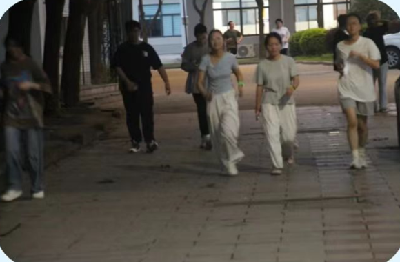 图片8.png